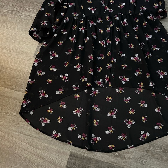 Torrid hi low tunic top size 1 - Picture 5 of 9